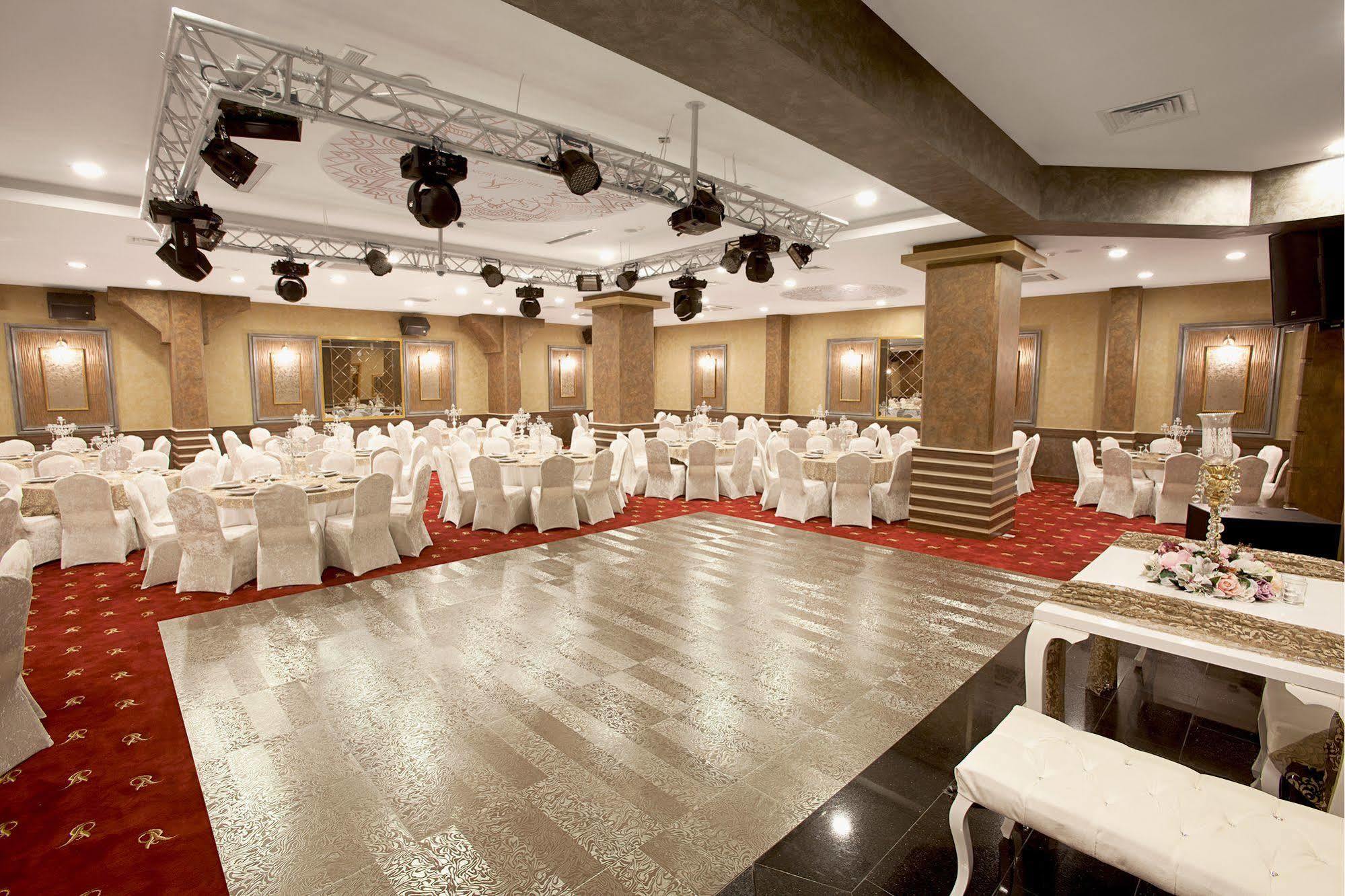 The Rise Aron Business Hotel Merter Istambul Exterior foto